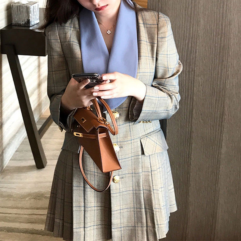 Retro Plaid Suit Single-breasted Pleated Dress Temperament Professional Wear