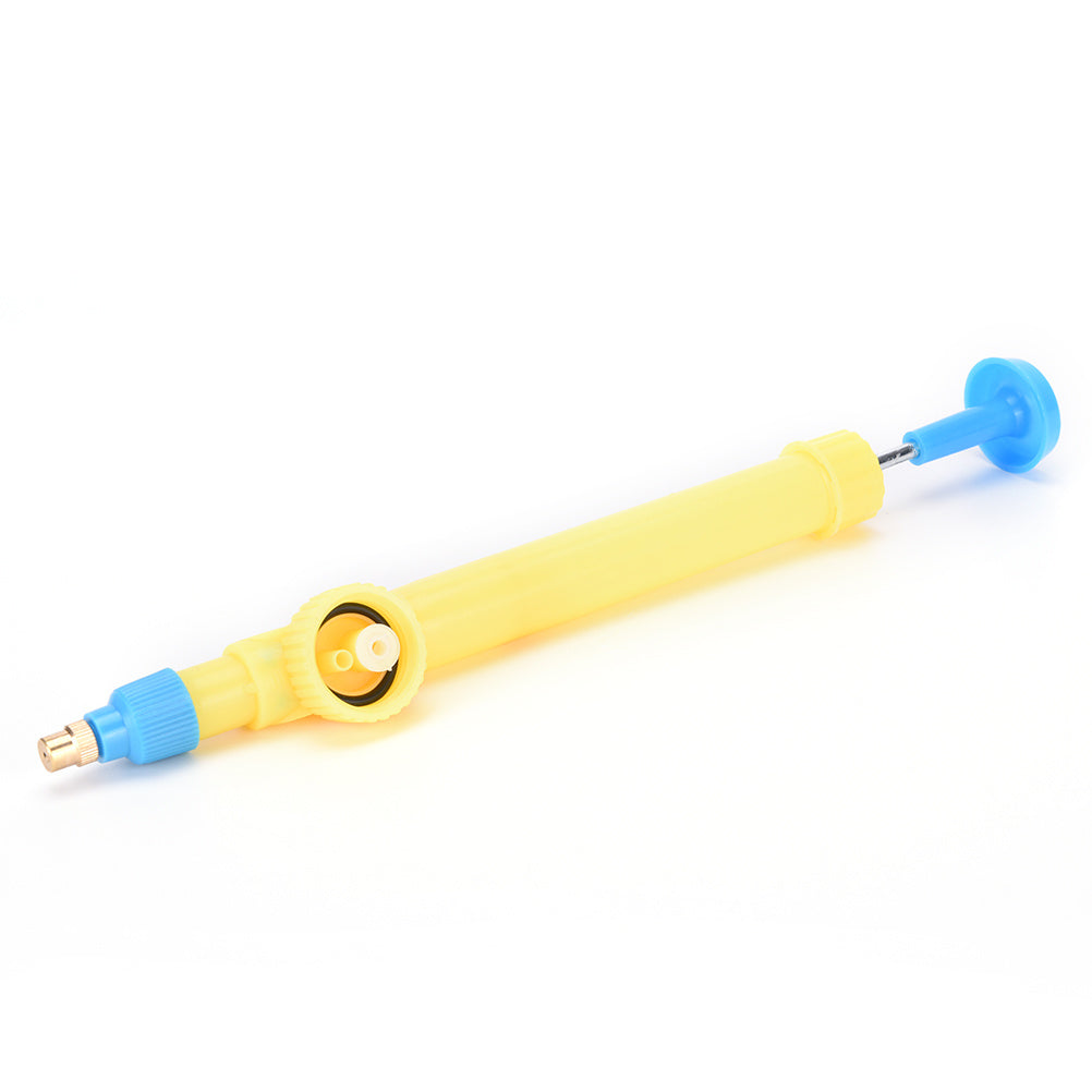 Simple small cola bottle sprayer