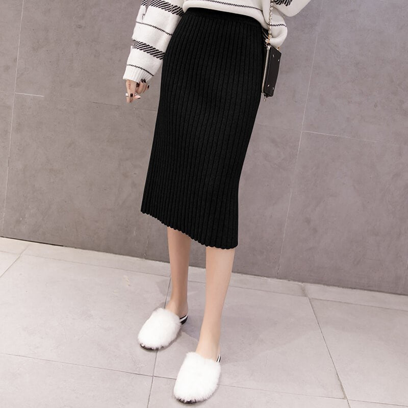 Slit knit mid - length skirt