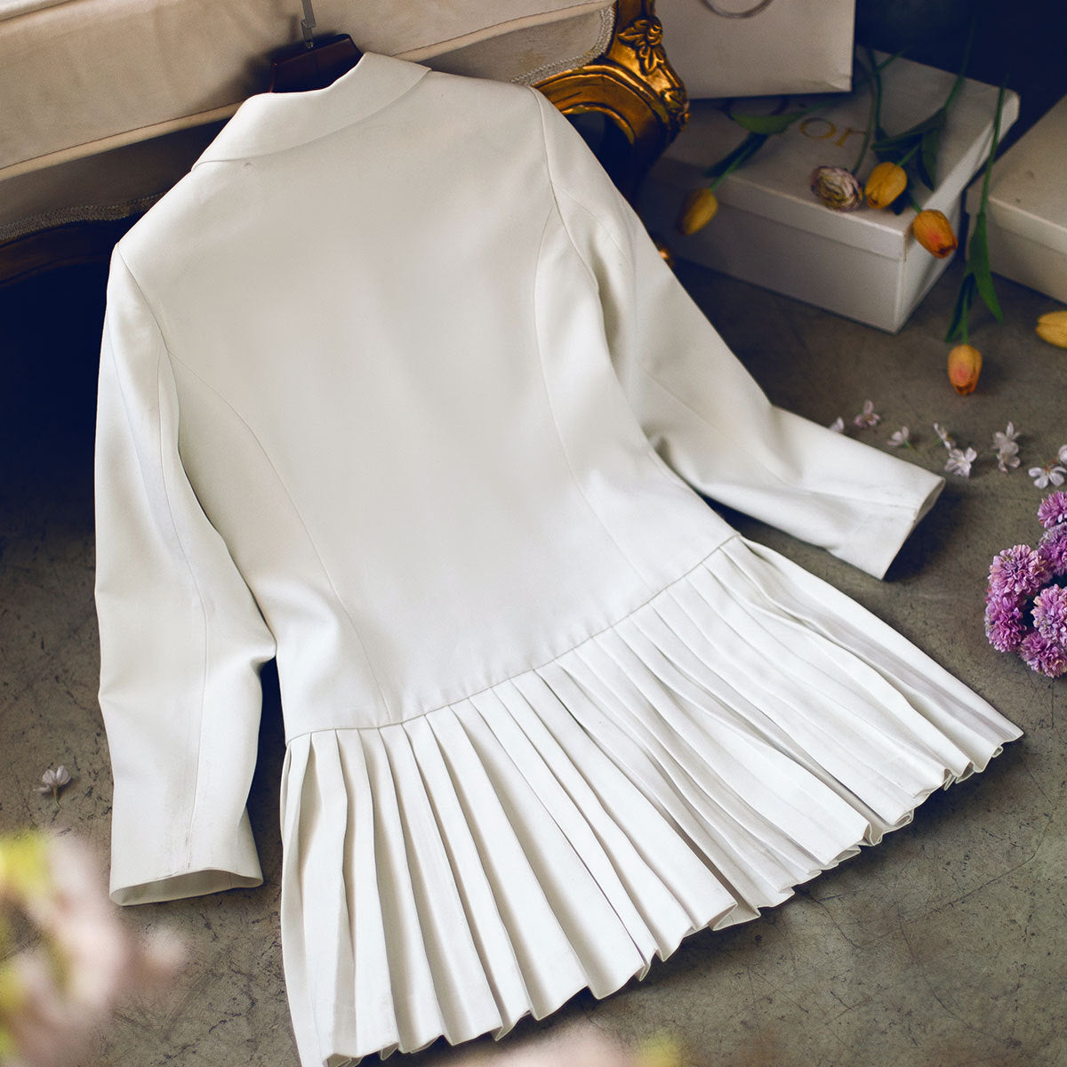 Women's Temperament Double-breasted Slim Suit Lapel Pleated Skirt