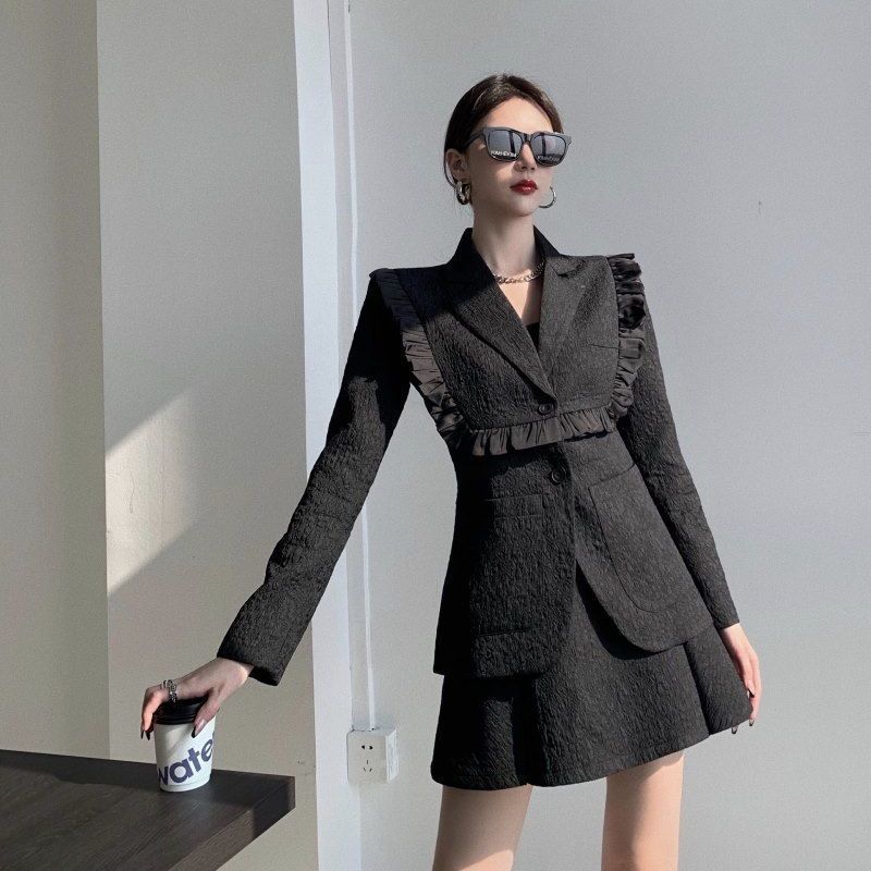 Jacquard Wood Ear Suit Long-sleeved Suit Women Retro Temperament Skirt