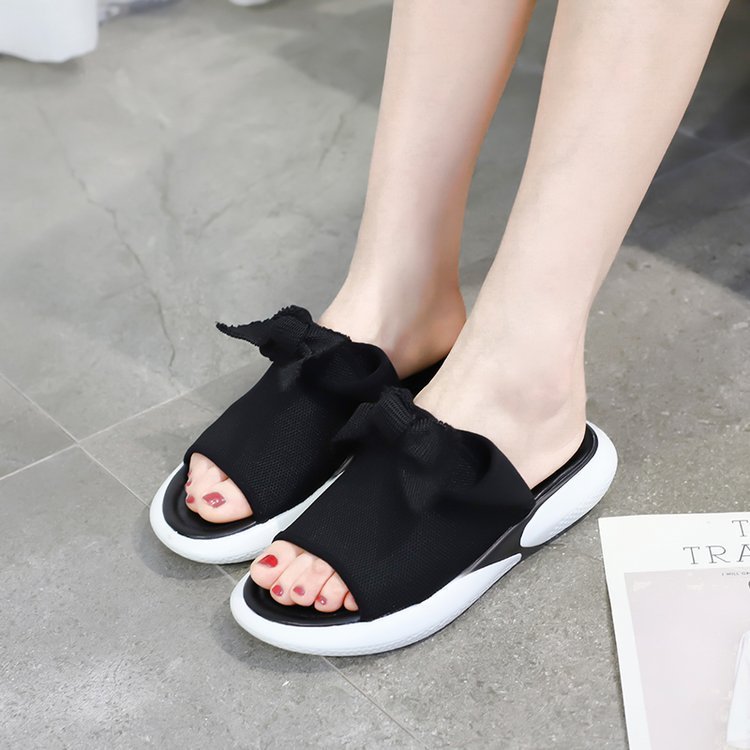 Fish Mouth Sandals Sponge Cake