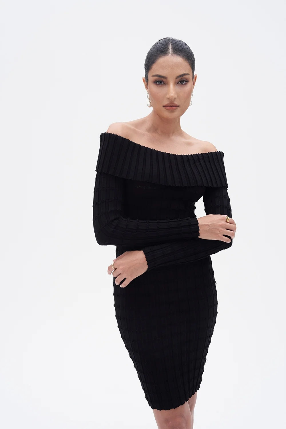 European And American-style Cold-shoulder Bodycon Knitted Dress With High Sense