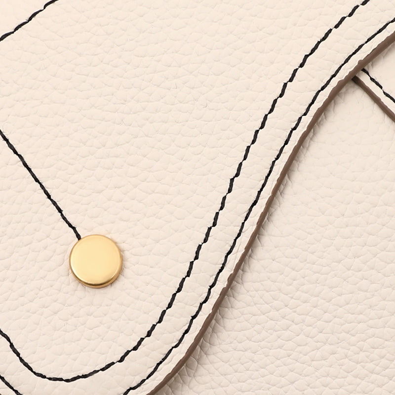 Ladies leather messenger bag