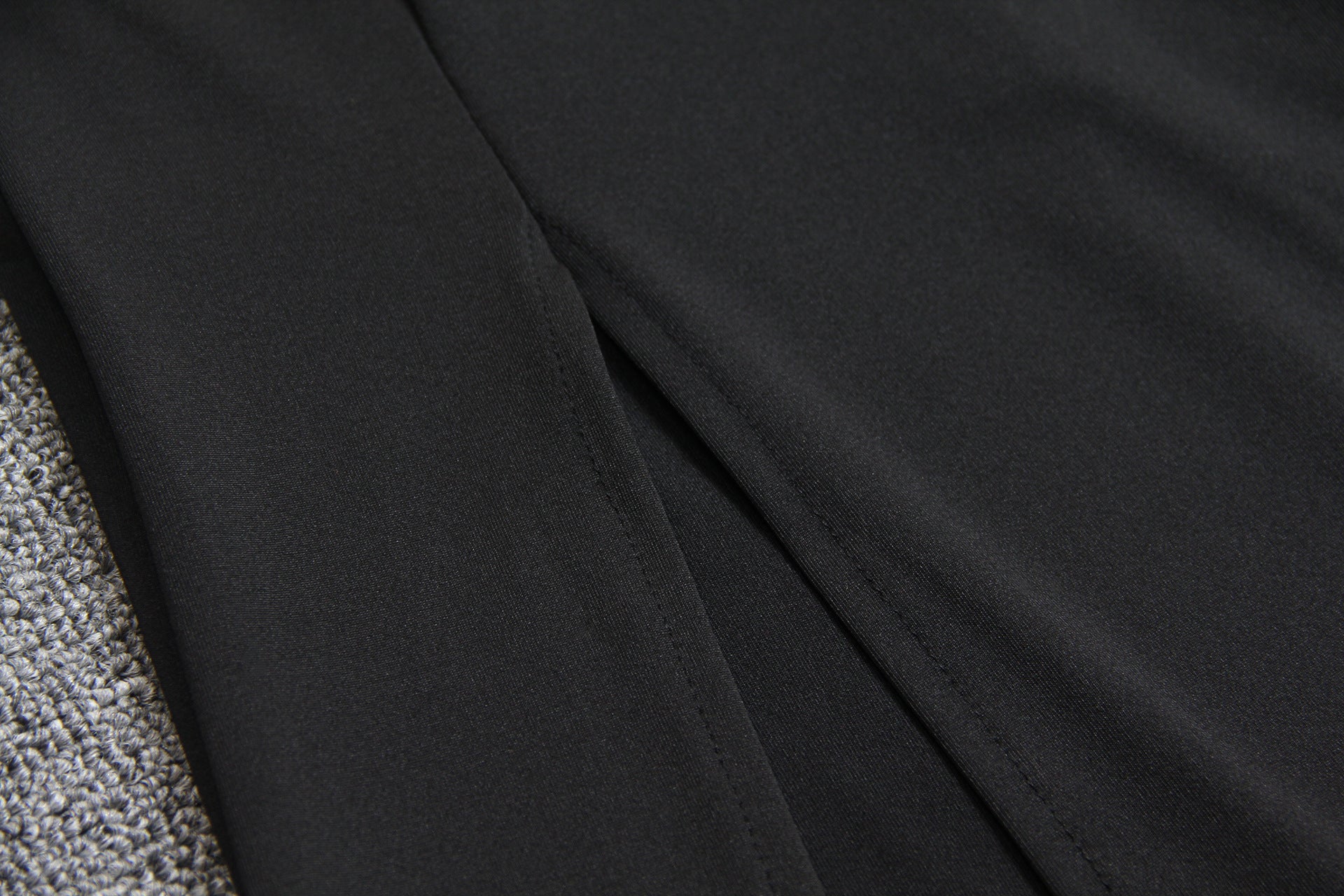 Sexy V-neck Halter Pleated Suspender Dress