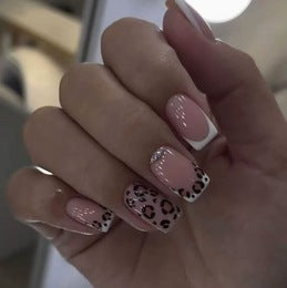 24 Pieces Nail Art High Fashion Simple Rhinestone Butterfly Flower Cow Wear Nail